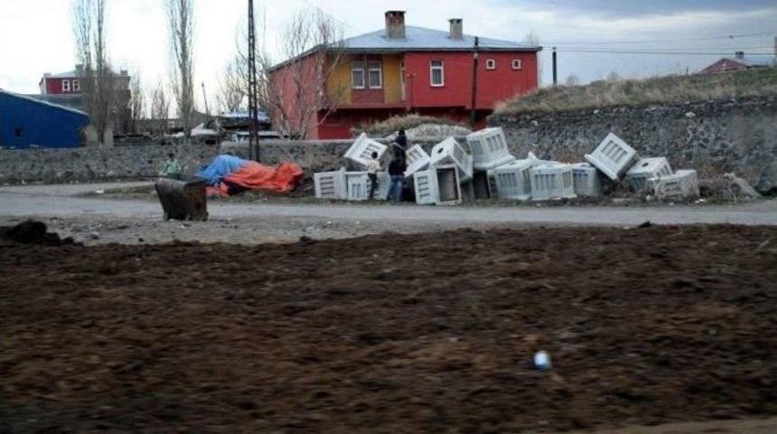 Tezek Yığınları Kars&rsquo;ı Olumsuz Etkiliyor