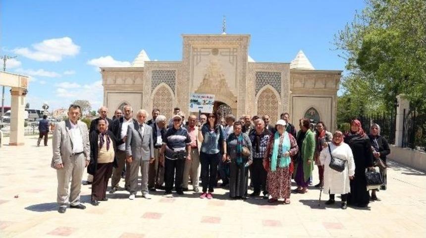 Dar&uuml;laceze Sakinleri Vuslat Yolculuğu&rsquo;nda