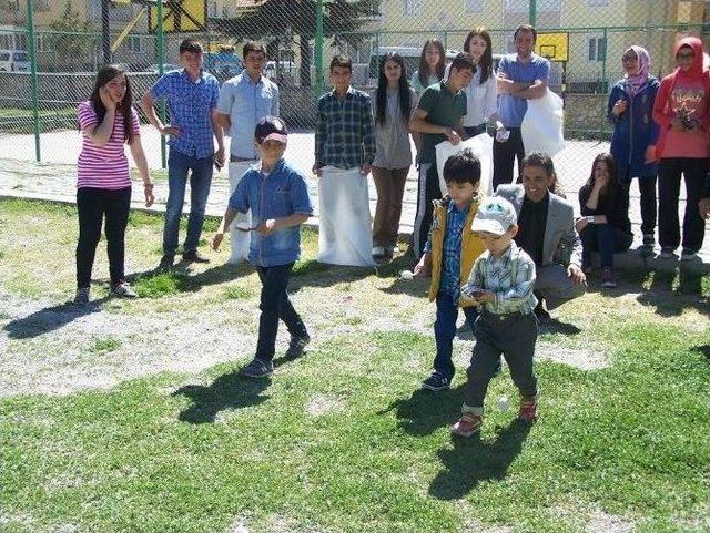 Beyşehir Anadolu Lisesi’nde Hıdrellez Coşkusu