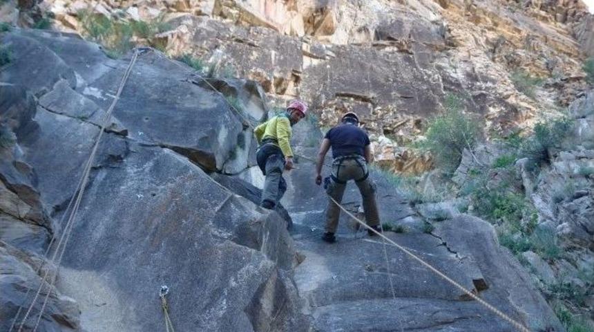 Uzundere&rsquo;de Dağcılık Eğitim Kampı&hellip;