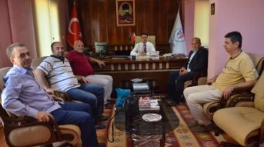 Ataşbak Gazetecileri Kabul Etti