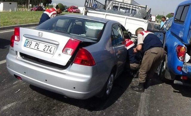 Aydın’da Zincirleme Trafik Kazası: 6 Yaralı