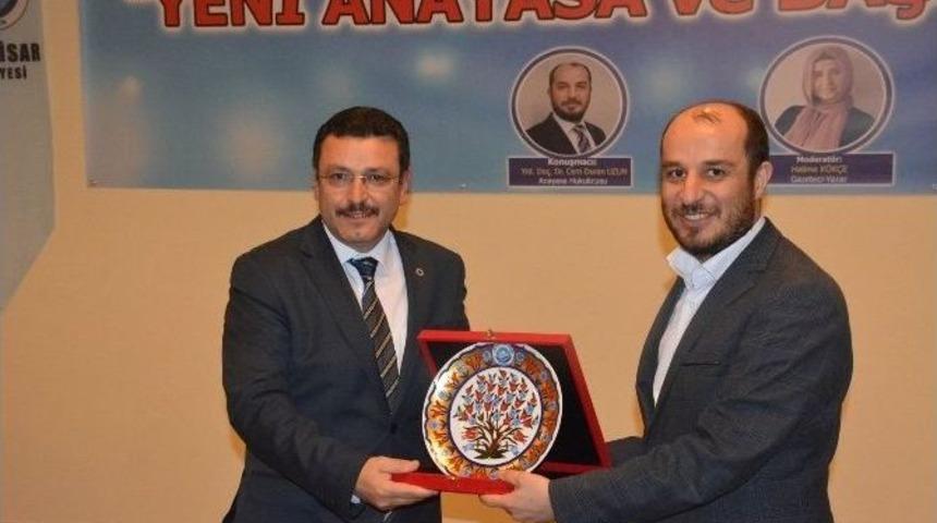 Trabzon&rsquo;da Başkanlık Sistemi Tartışıldı