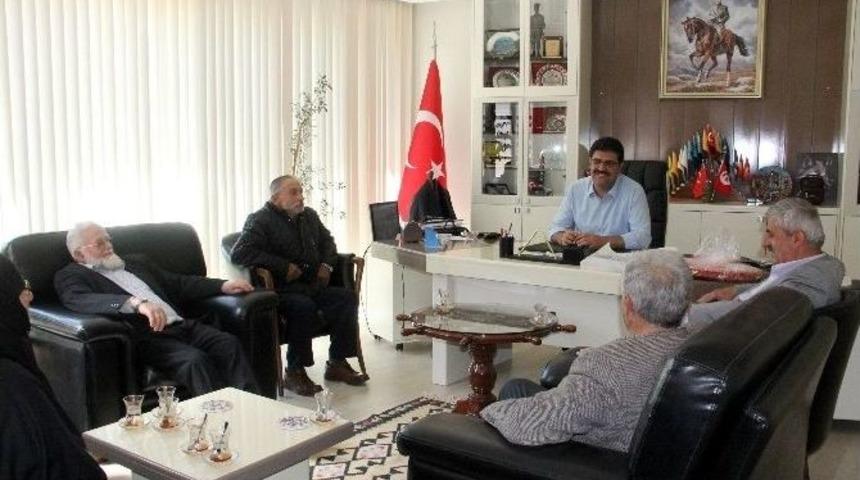 Mahalleliden Başkan Ekeş&rsquo;e Yol Teşekk&uuml;r&uuml;