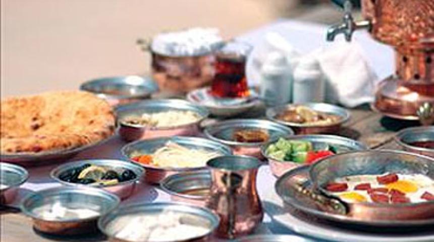 T&uuml;rk Kahvesi'nin bilinmeyenleri