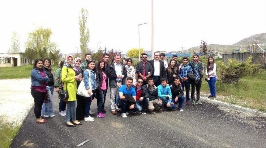 &Uuml;niversite &Ouml;ğrencileri Arıtma Tesislerini Gezdi