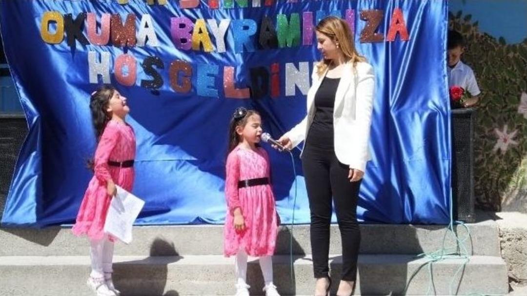 Burhaniye&rsquo;de Bahadınlı İlkokulunda Okuma Bayramı