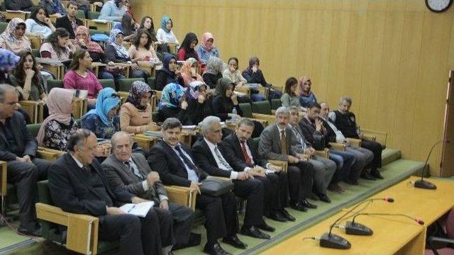 Elazığ’da ‘dünden Bugüne Gönül Coğrafyamız Ortadoğu’ Paneli