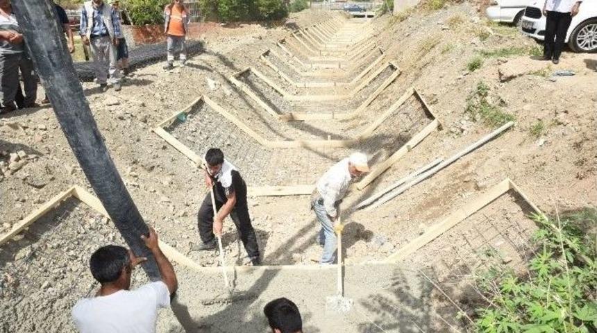 Kırtık Deresinde Islah &Ccedil;alışmaları Başladı