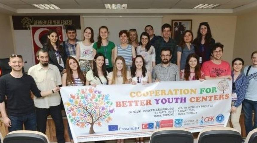 Yabancı &Ouml;ğrencilerden Nil&uuml;fer Dernekler Yerleşkesi&rsquo;ne Ziyaret