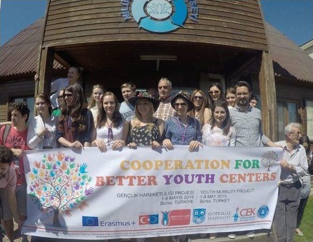 Yabancı &Ouml;ğrencilerden Nil&uuml;fer Dernekler Yerleşkesi&rsquo;ne Ziyaret 1