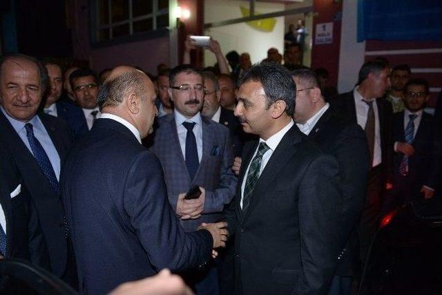 Bakan Işık&rsquo;tan Araştırma G&ouml;revlilerine M&uuml;jde 2