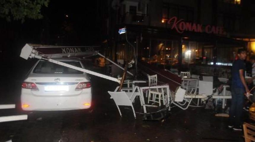 Yalova&rsquo;Da Fırtına Hayatı Olumsuz Etkiledi