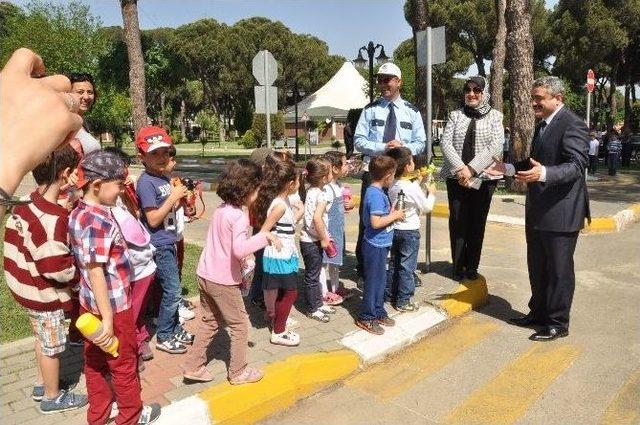 Nazilli&rsquo;de Miniklere Trafik Eğitimi Verildi 2