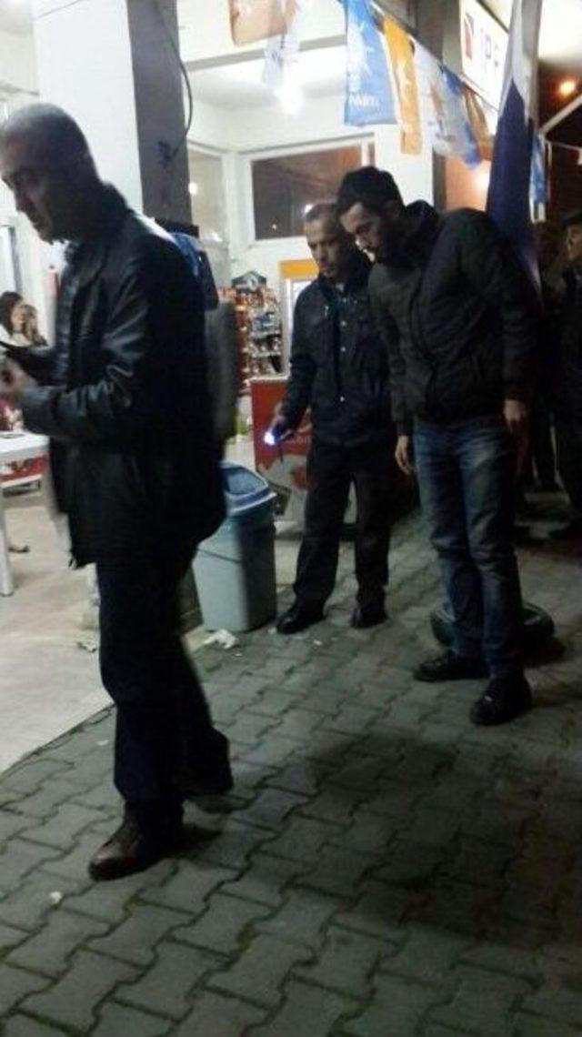 Seçim Çalışması Yapan Ak Parti Teşkilatına Silahlı Saldırı 1