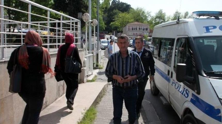 Dolandırıcıdan Polis Sayesinde Kurtuldu
