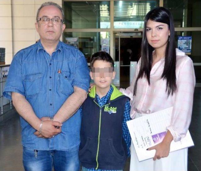 Kitapla Vurup Öğrencisini Yaralayan Öğretmene Dava 3