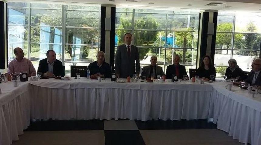 Samsun Liman Başkanlığı&rsquo;ndan Emekli Olan Personele Veda Yemeği