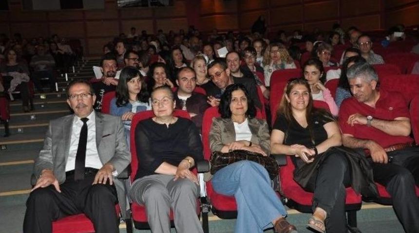 Bizim Yunus Adlı Oyun Sahnelendi