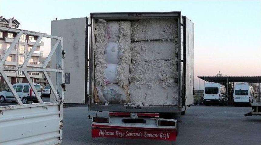 Kilis&rsquo;te 88 Bin Paket Ka&ccedil;ak Sigara Ele Ge&ccedil;irildi