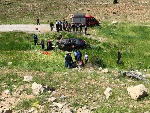 Gerc&uuml;ş&rsquo;te Trafik Kazası: 1 &Ouml;l&uuml;, 5 Yaralı 2