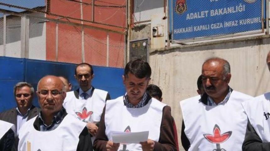 Cezaevi &Ouml;n&uuml;nde Hasta Mahkumlarla Ilgili Basın A&ccedil;ıklaması