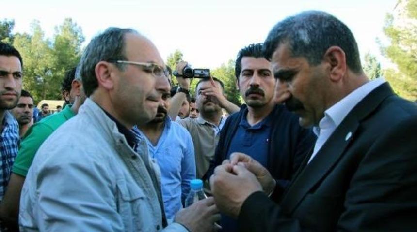 &Uuml;niversitede Rekt&ouml;r Odasını Basan 18 Kişi G&ouml;zaltına Alındı