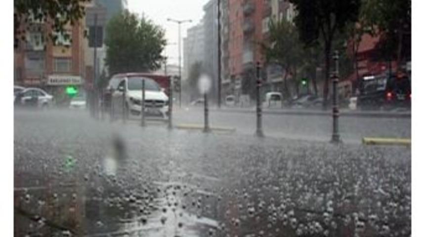 Konya&rsquo;da Sağanak Yağmur Ve Dolu Yağışı