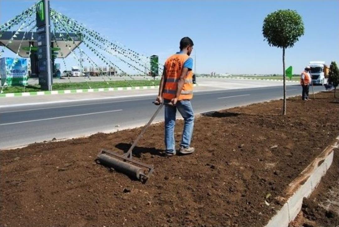 Şanlıurfa B&uuml;y&uuml;kşehir İle Rengarek Oluyor