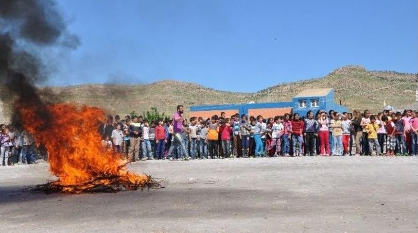 Derik’teki Okullarda Yangın Tatbikatı Yapıldı