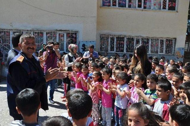 Derik’teki Okullarda Yangın Tatbikatı Yapıldı