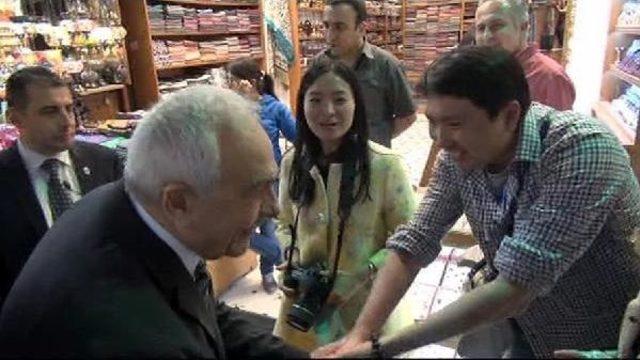 Mhp İstanbul Milletvekili Adayları Mısır &Ccedil;arşısı Esnafını Ziyaret Etti 1