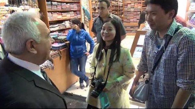 Mhp İstanbul Milletvekili Adayları Mısır &Ccedil;arşısı Esnafını Ziyaret Etti 2