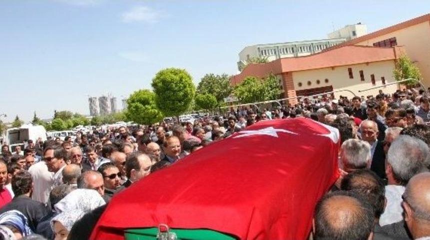 Ga&uuml;n&rsquo;de Acılı G&uuml;n