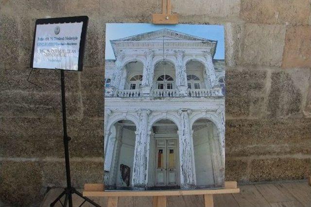 Edirne’de ’gönül Penceremize Açılan Edirne Kapıları’ Adlı Sergi Açıldı