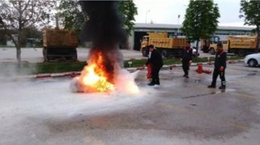 Belediye Personeline Yangın Tatbikatı
