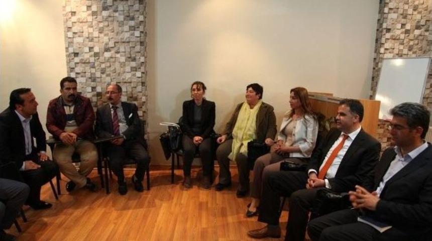 Hdp&rsquo;li Adaylar Vgc&rsquo;yi Ziyaret Etti