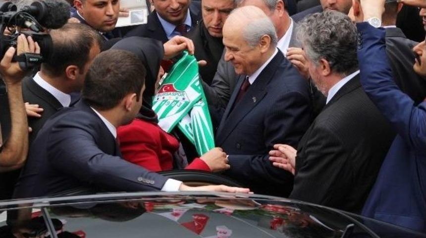 Beşiktaşlı Bah&ccedil;eli Bursaspor Atkısını Taktırmadı