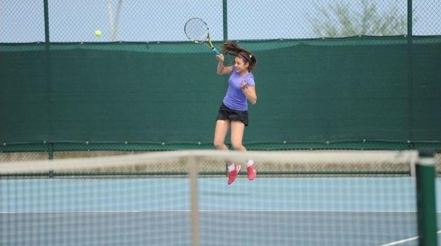 Okullararası Yıldızlar T&uuml;rkiye Tenis Şampiyonası Sona Erdi