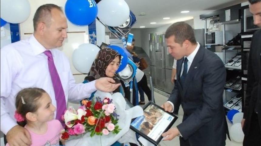 Beko, Didim&rsquo;de Yılın Annesini &Ouml;d&uuml;llendirdi