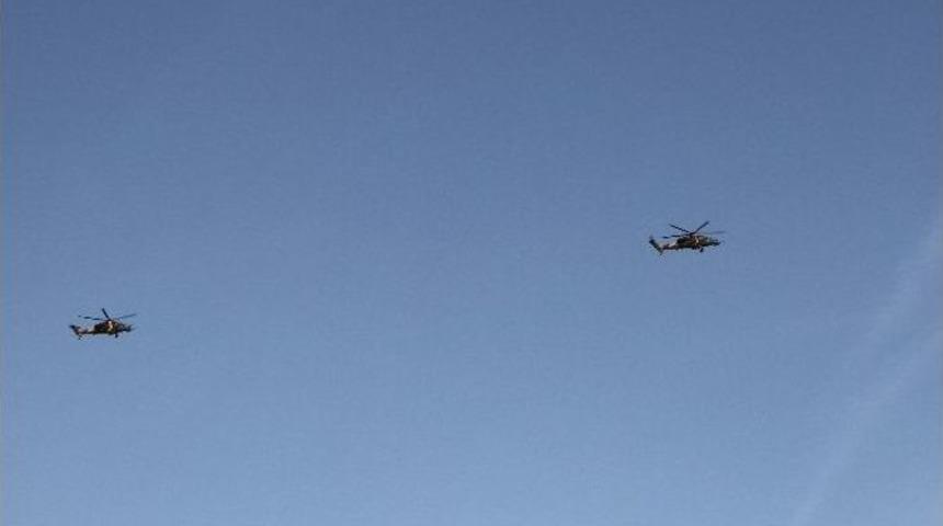 Başbakan Davutoğlu&rsquo;nu Atak Helikopterleri Korudu