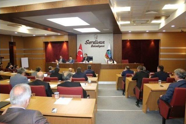 Serdivan Belediye Meclisi 3 Günün Ardından Tekrar Toplandı