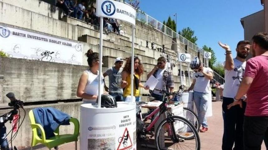Bahar Şenliklerinde Bisiklet Standına Yoğun İlgi