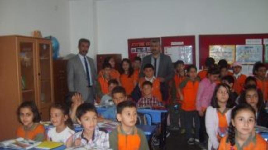 İlk&ouml;ğretim Okulu &Ouml;ğrencilerinden Kardeş Okula Ziyaret