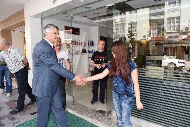 Seyhan&rsquo;da İla&ccedil;lı Suyla Temizlik D&ouml;nemi 1