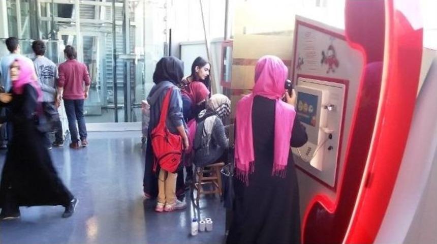 İtfaiyenin Bilim Merkezi&rsquo;nde A&ccedil;tığı Stant İlgi Odağı Oldu