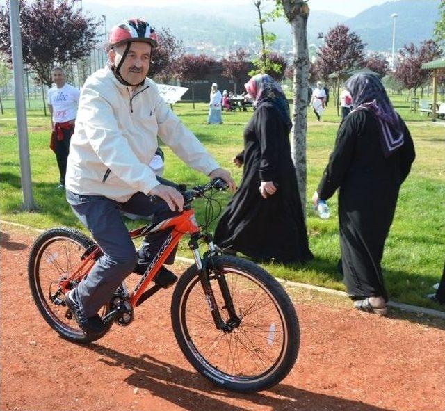 Bakan Müezzinoğlu’ndan Sağlık Formülü