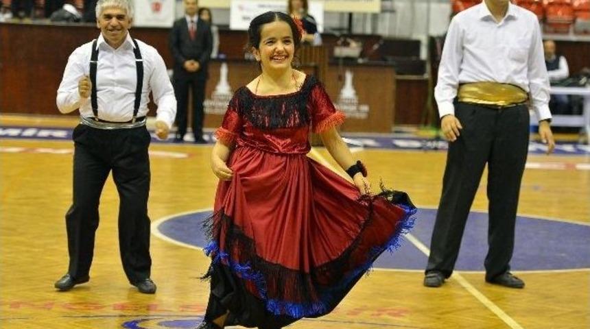 İzmir&rsquo;de Engelliler Haftasına &Ouml;zel Etkinlikler