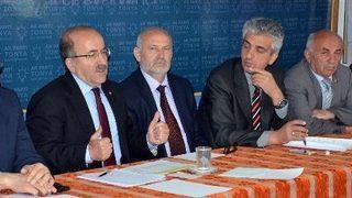 Gümrükçüoğlu Tonya’da Mahalle Muhtarları İle Buluştu