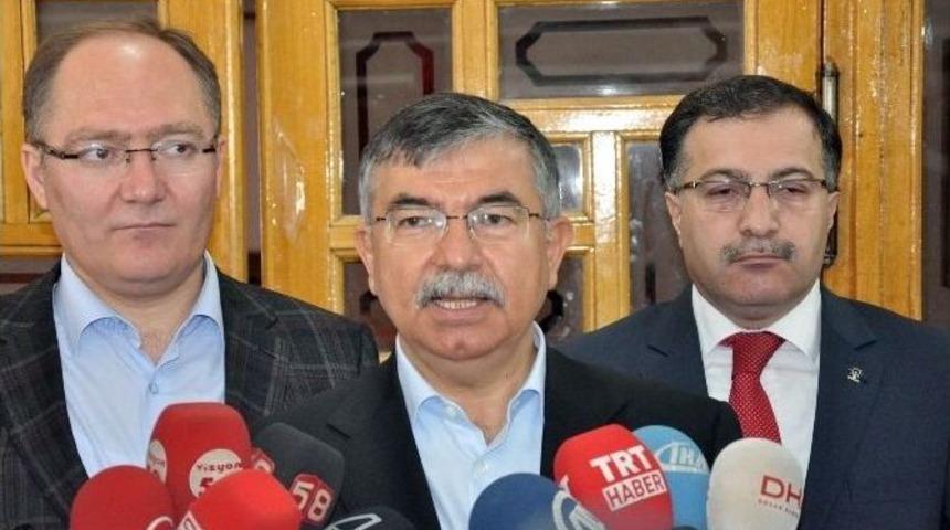 Milli Savunma Bakanı İsmet Yılmaz: